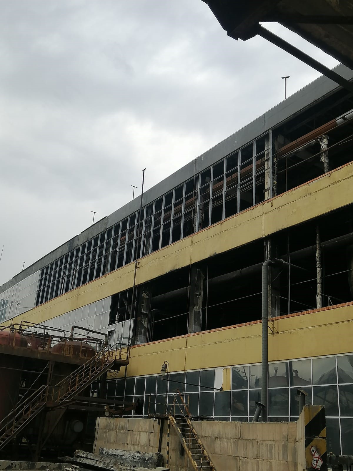 Изготовление и монтаж витражных конструкций 475 кв.м.